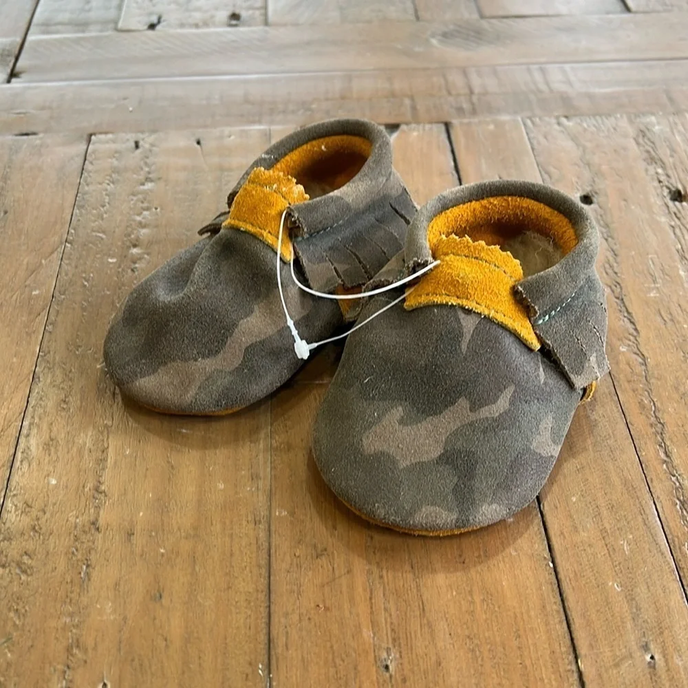 Boutique leather camo moccasins